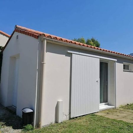 Petit T2 Proche Centre Ville La Roche-sur-Yon Exterior foto